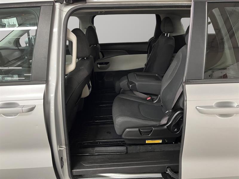 kia Carnival 2022 - 17