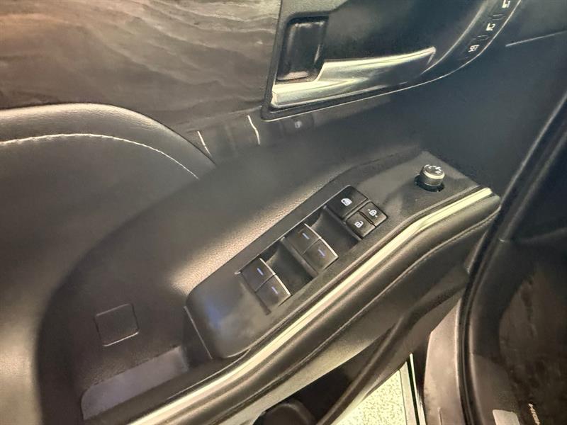 toyota Highlander 2022 - 16