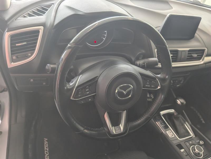mazda Mazda3 2017 - 12