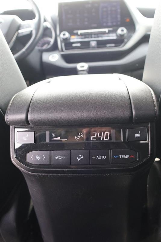 toyota Highlander 2021 - 25