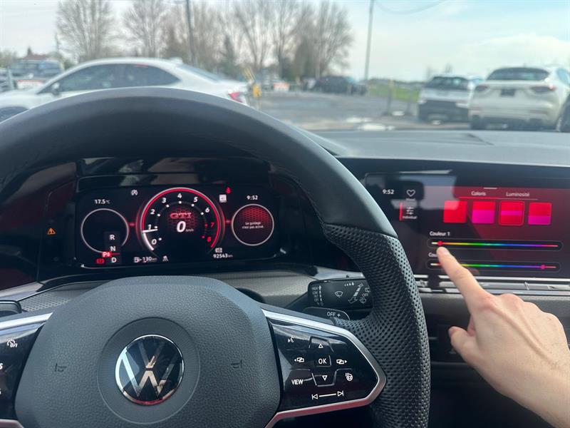 volkswagen Golf GTI 2022 - 32