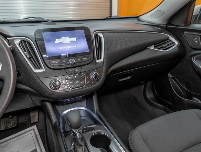 chevrolet Malibu 2023 - 18