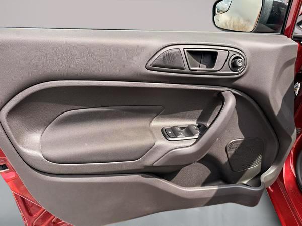ford Fiesta 2017 - 10