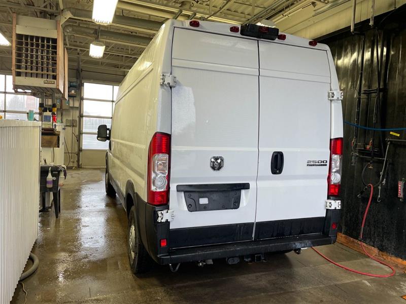 ram ProMaster fourgonnette utilitaire 2023 - 5