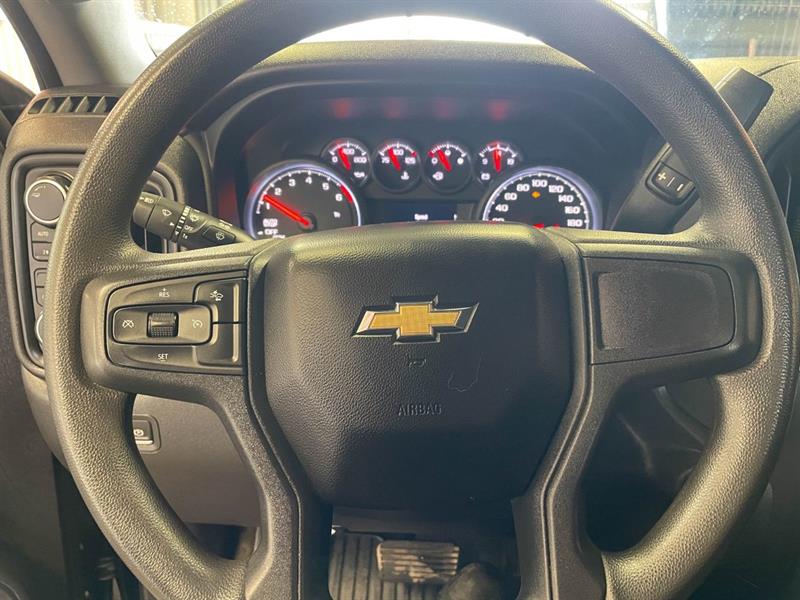 chevrolet Silverado 1500 2022 - 14