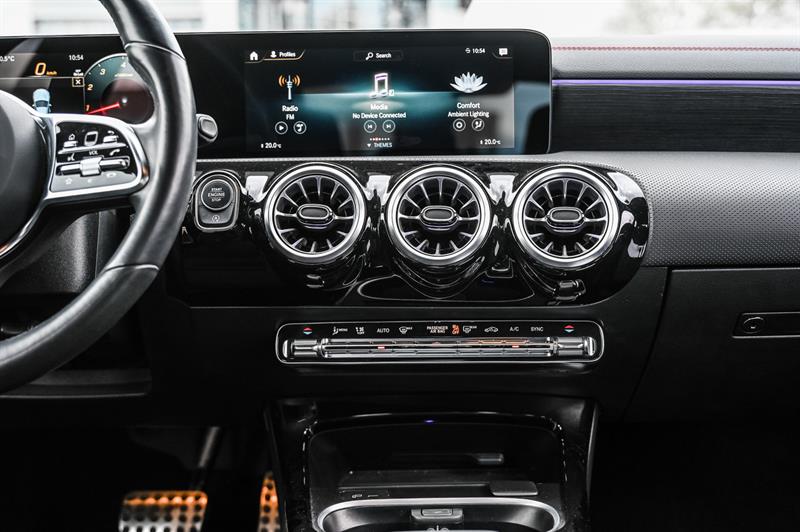 mercedes-benz CLA250 2023 - 25