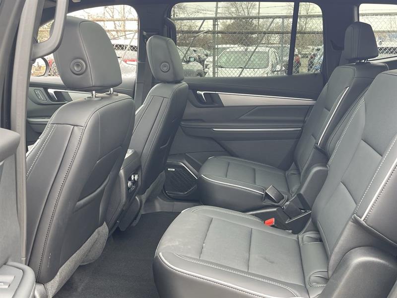 buick Enclave 2025 - 31