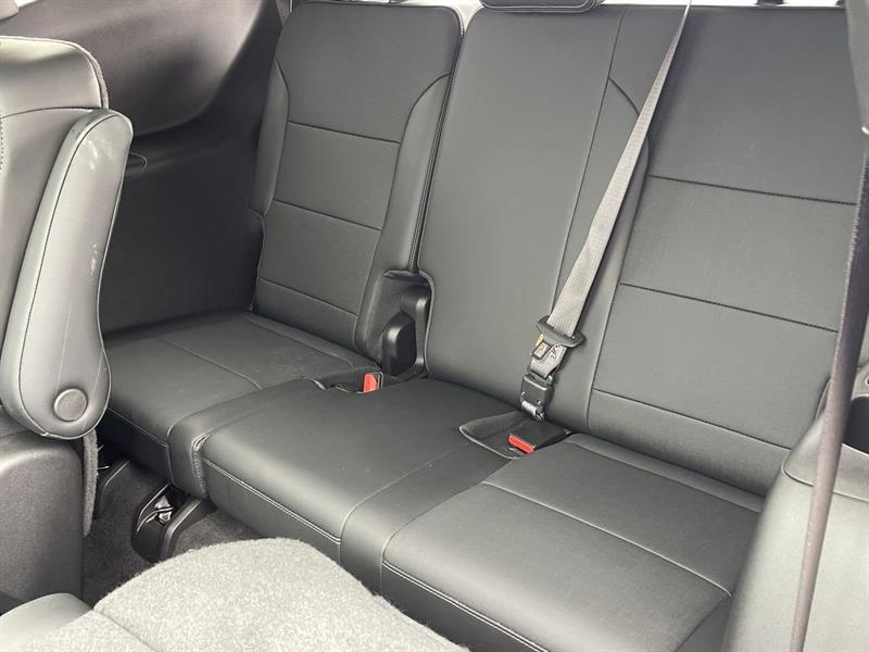 buick Enclave 2025 - 32