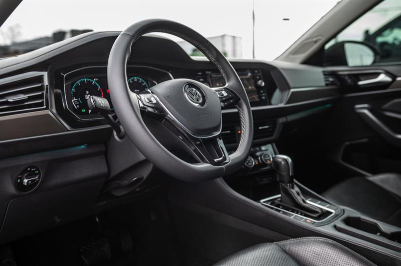 volkswagen Jetta 2021 - 16