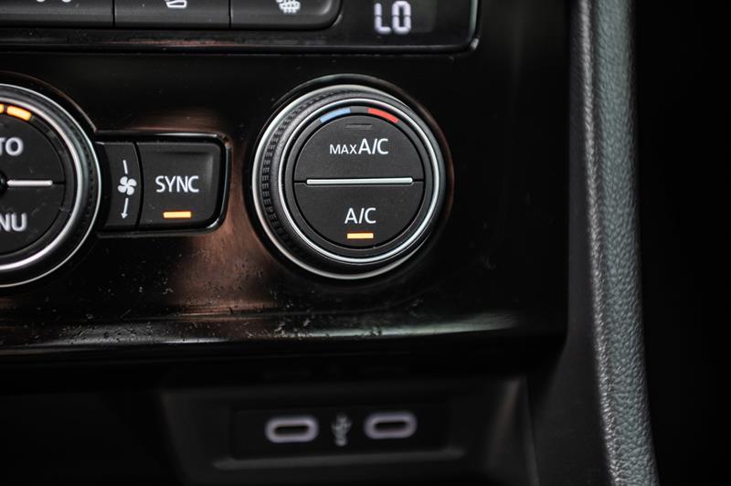 volkswagen Jetta 2021 - 23