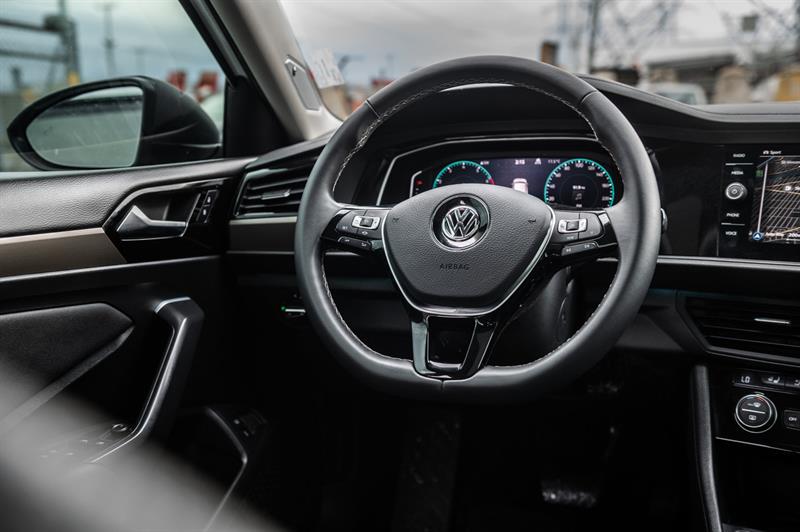 volkswagen Jetta 2021 - 31
