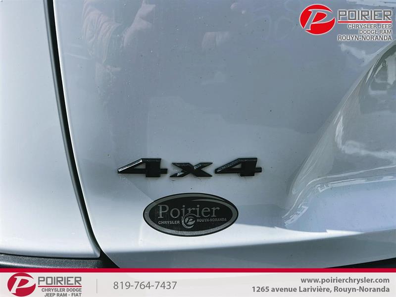 jeep Cherokee 2023 - 13