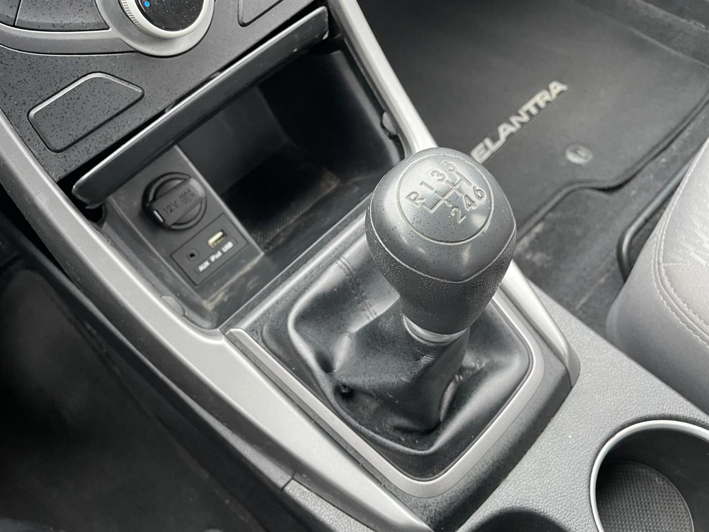 hyundai Elantra 2015 - 12