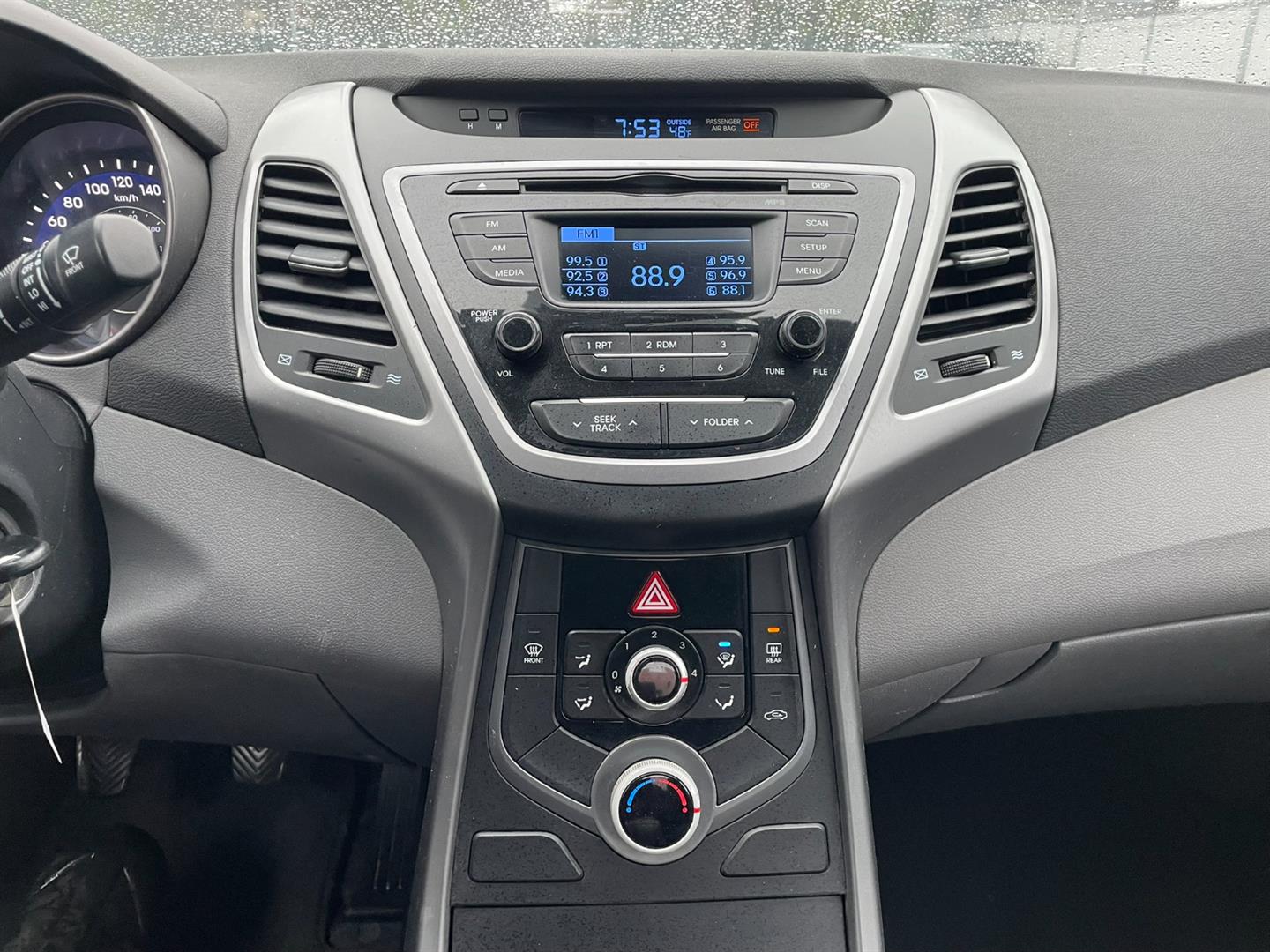 hyundai Elantra 2015 - 13