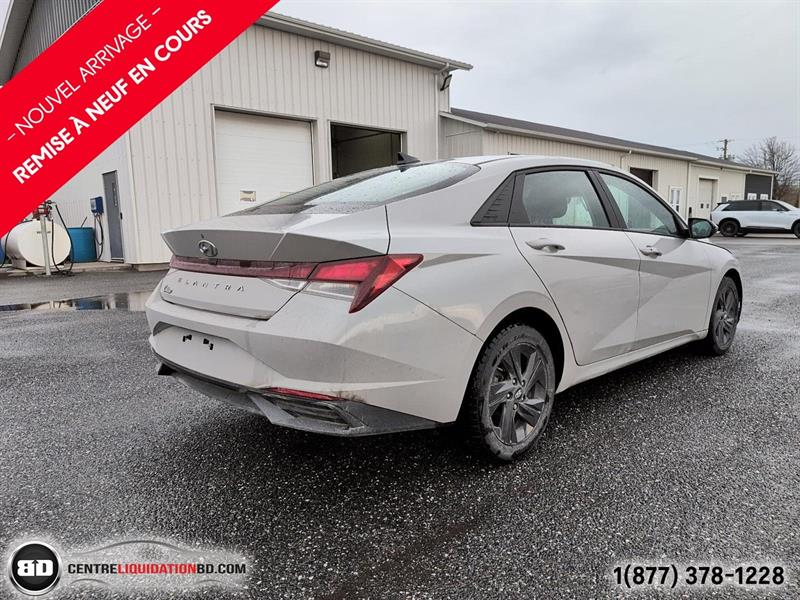 hyundai Elantra 2022 - 4