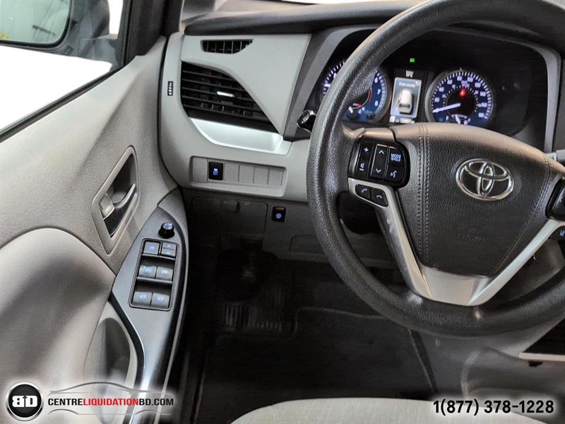 toyota Sienna 2019 - 17