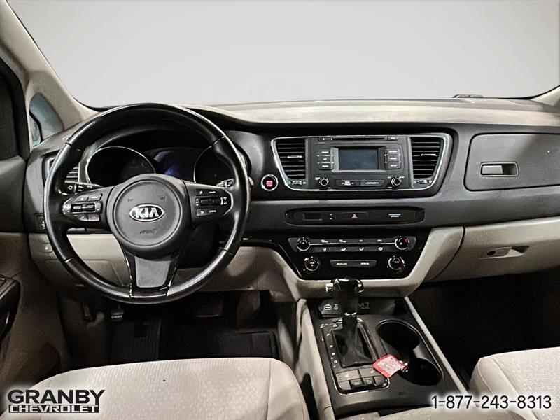 kia Sedona 2016 - 13