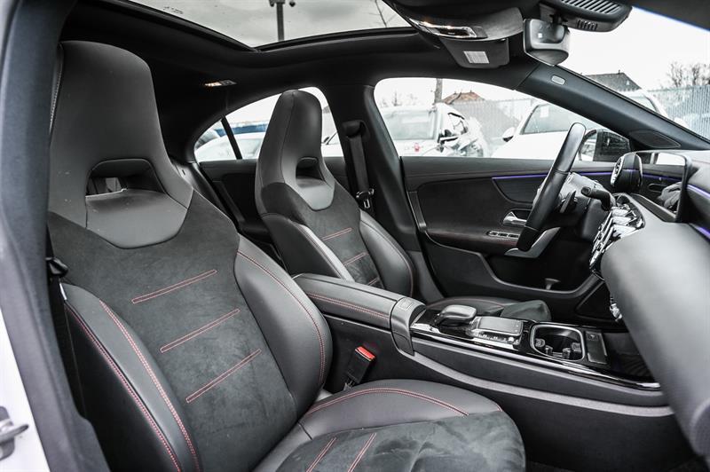 mercedes-benz CLA250 2023 - 28