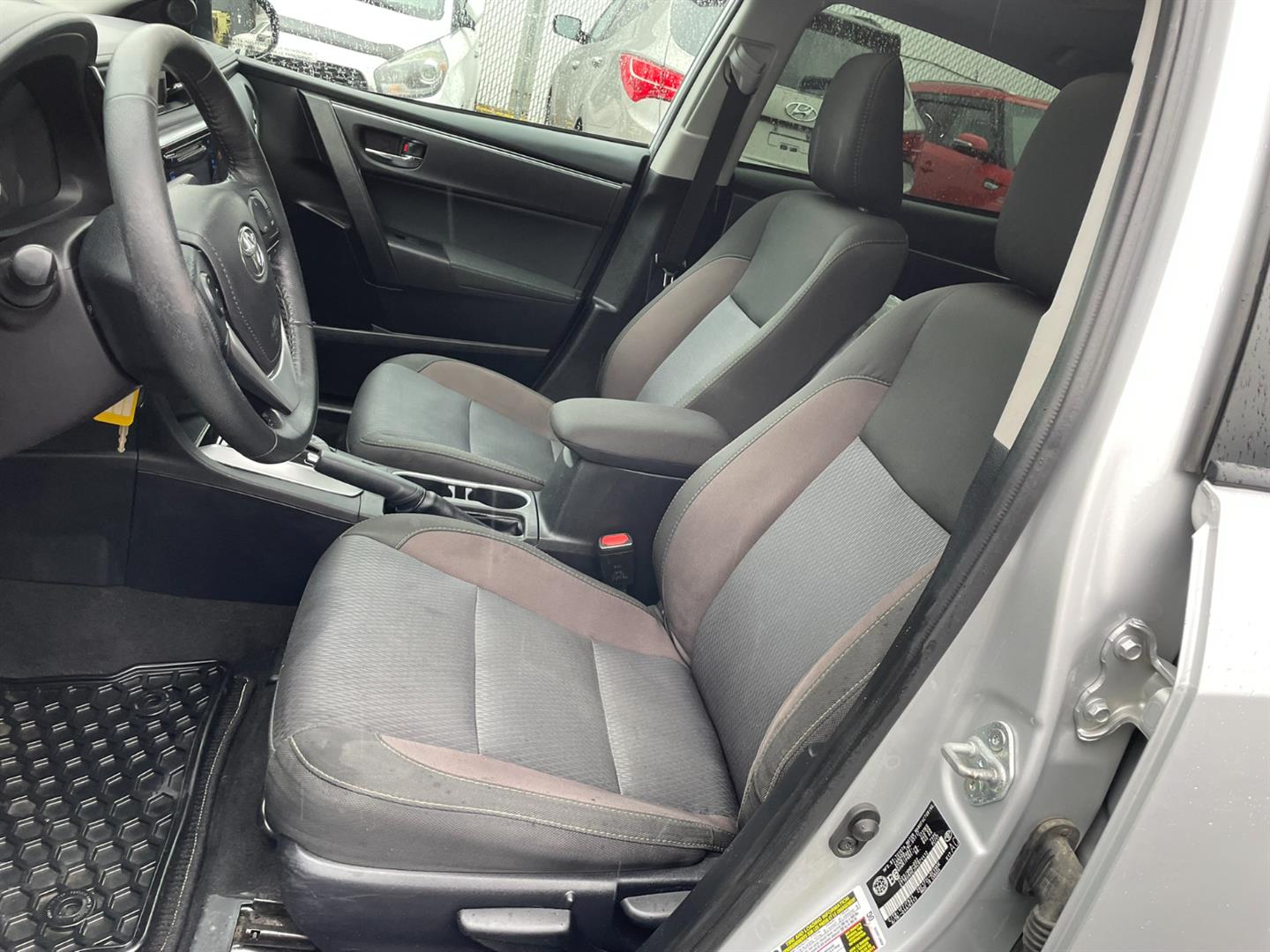 toyota Corolla 2017 - 10