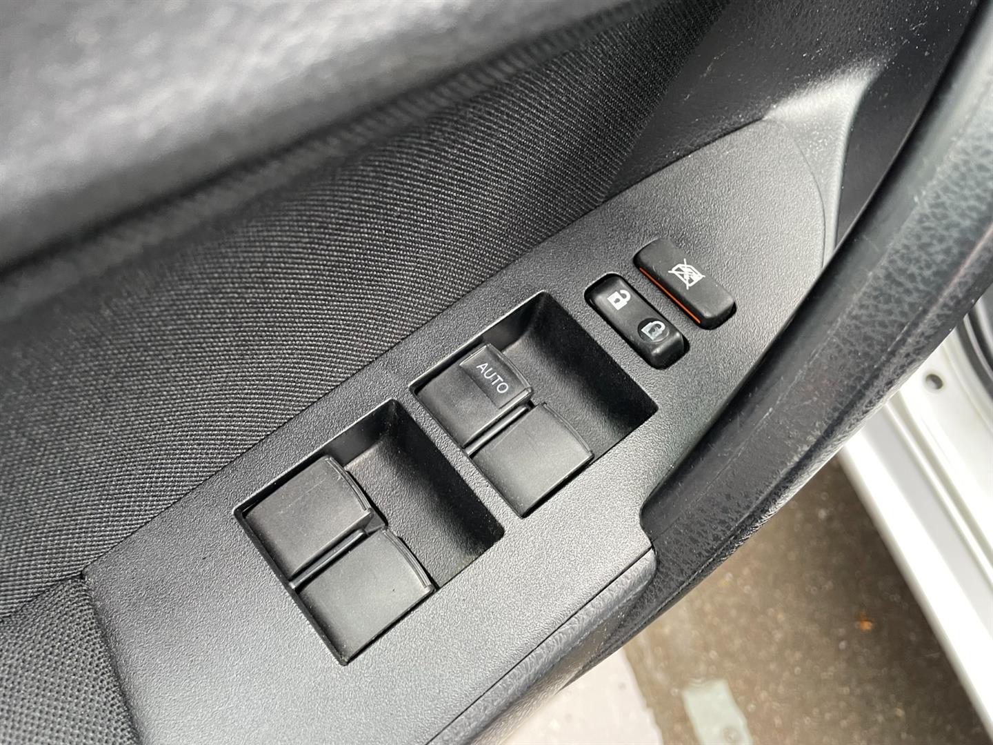 toyota Corolla 2017 - 12