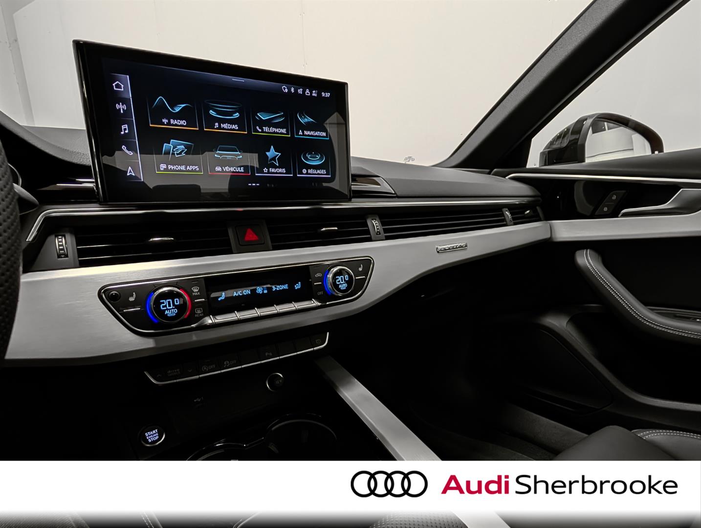 audi berline A4 2023 - 12