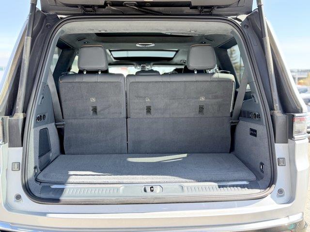 jeep Grand Wagoneer 2023 - 8