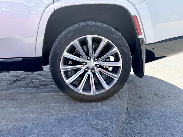 jeep Grand Wagoneer 2023 - 12
