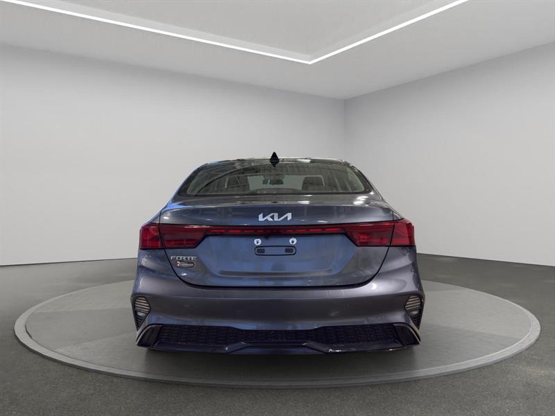 kia Forte 2022 - 4