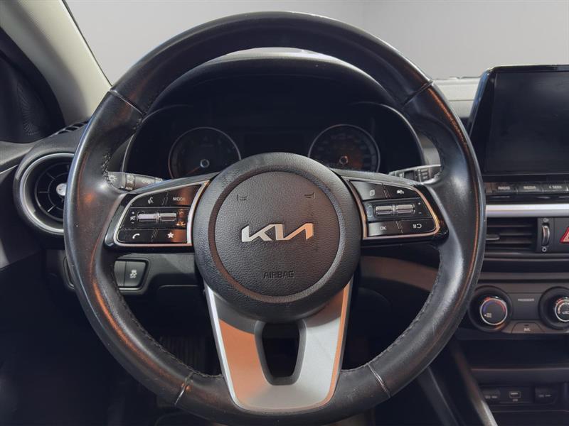 kia Forte 2022 - 9