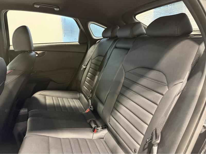 kia Forte5 2022 - 8
