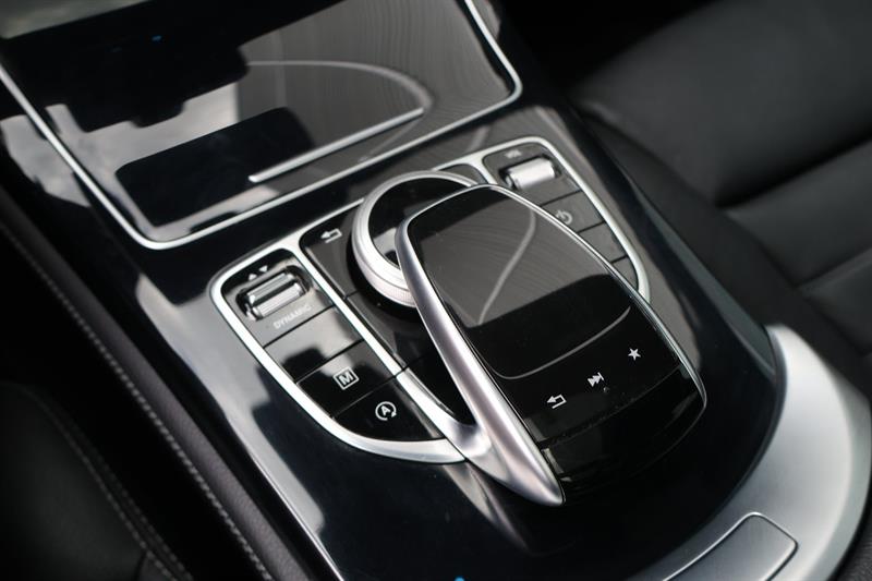 mercedes-benz GLC 2017 - 27