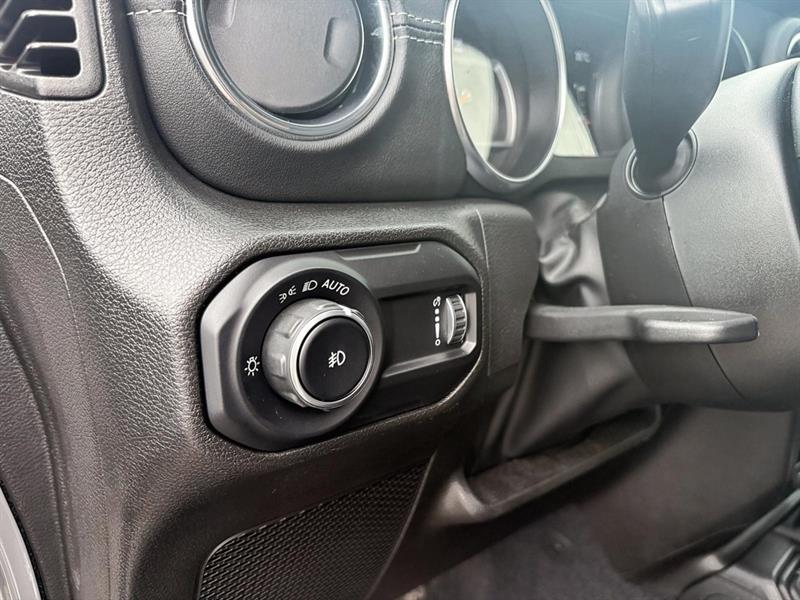 jeep Wrangler 2023 - 14