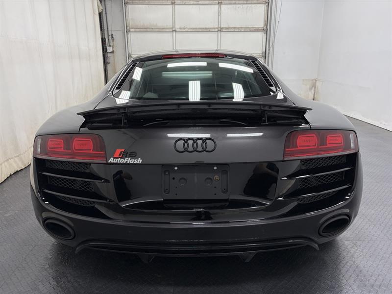 audi R8 2011 - 6
