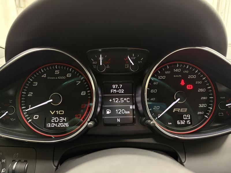 audi R8 2011 - 17