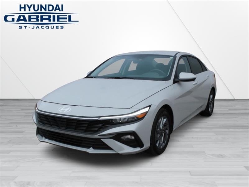 hyundai Elantra 2025