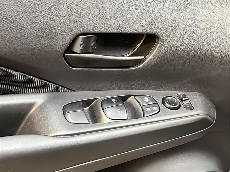 nissan Kicks Play 2025 - 21