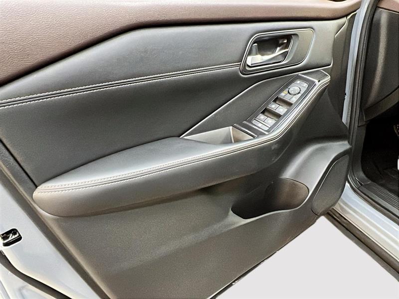 nissan Rogue 2023 - 25