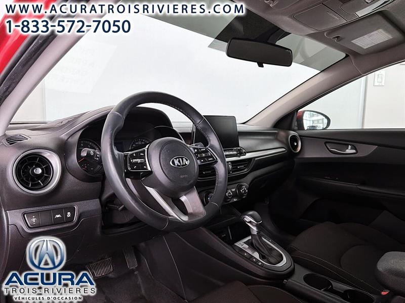 kia Forte 2019 - 11