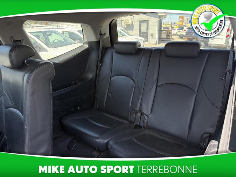 kia Borrego 2010 - 11