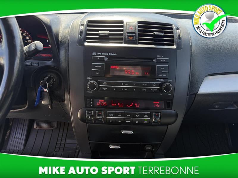 kia Borrego 2010 - 14