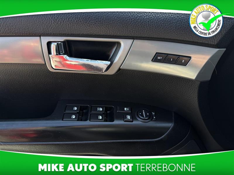 kia Borrego 2010 - 21