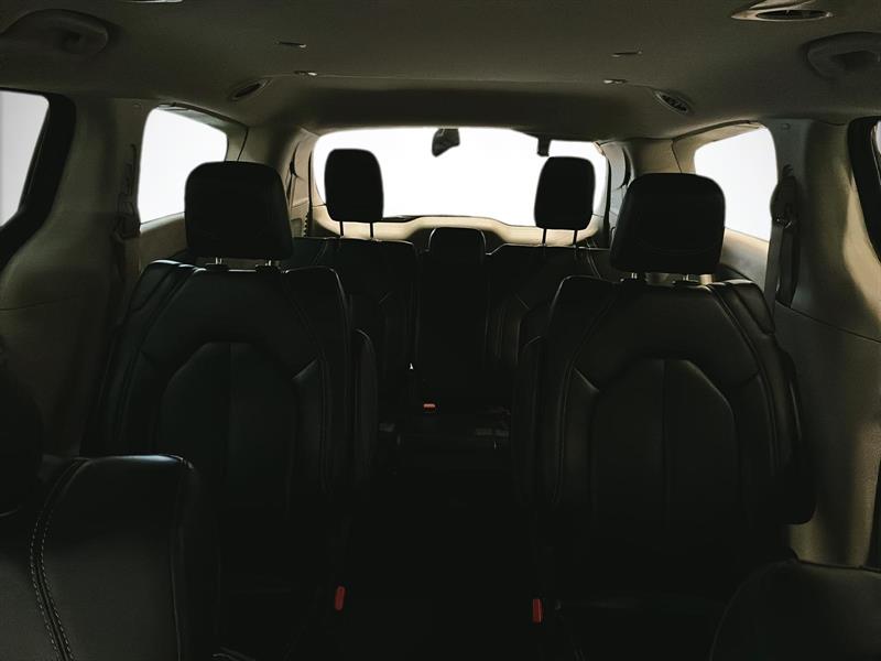 chrysler Pacifica 2023 - 13