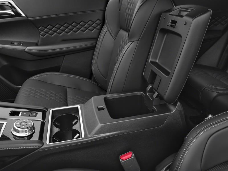 mitsubishi Outlander rechargeable 2026 - 10