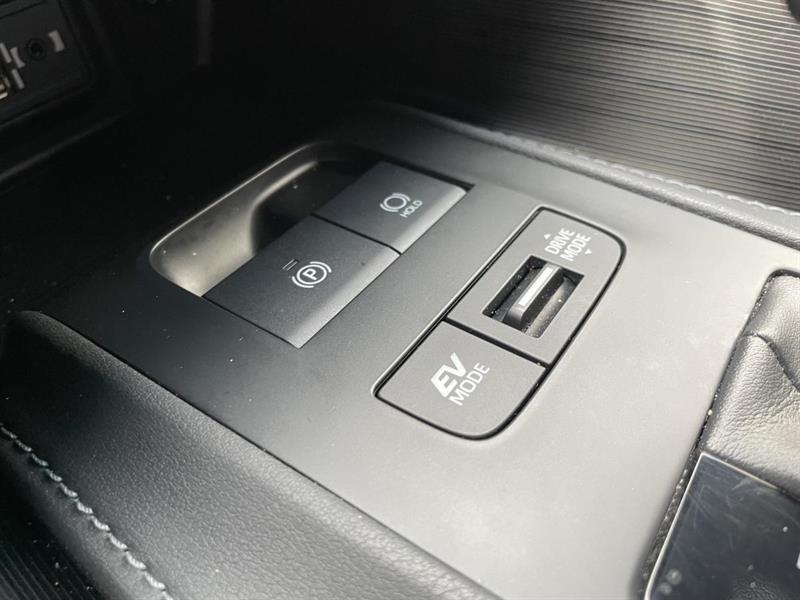 toyota Venza Hybrid 2022 - 11