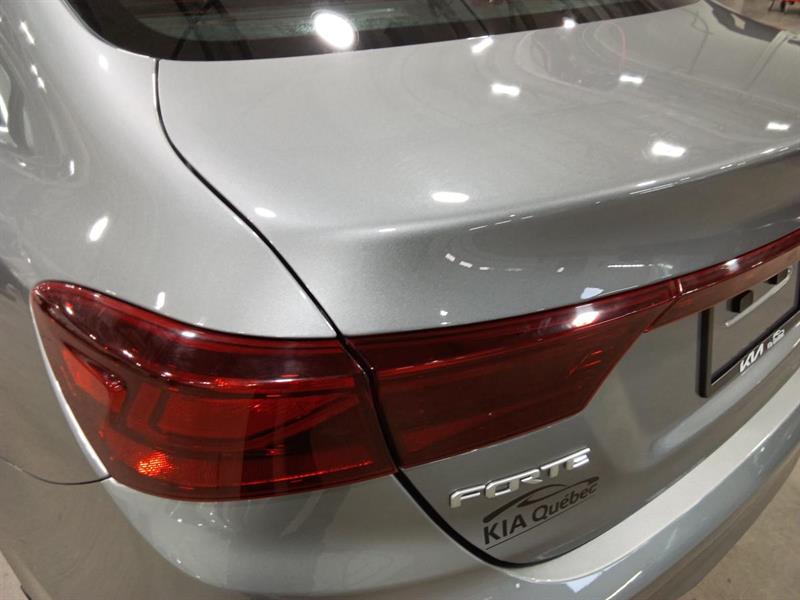 kia Forte 2022 - 11