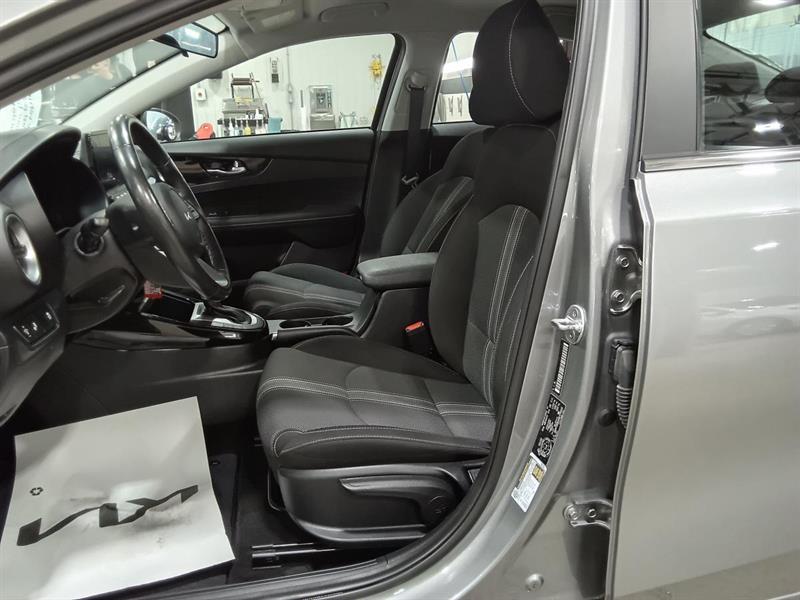 kia Forte 2022 - 15
