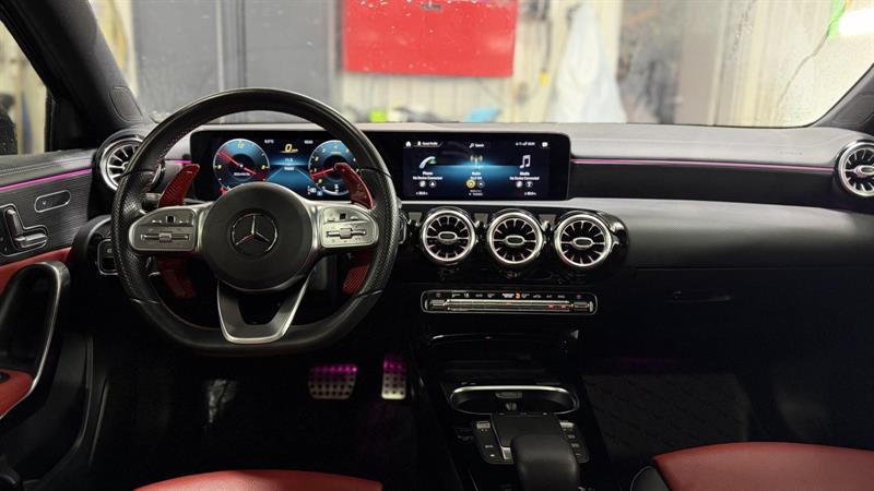mercedes-benz A 250 2021 - 24