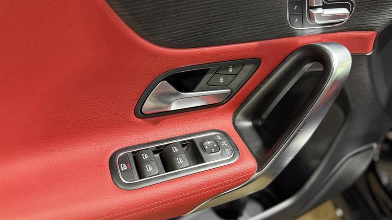 mercedes-benz A 250 2021 - 27