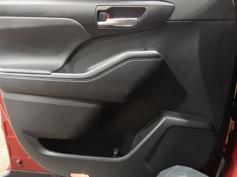 toyota Highlander 2023 - 17