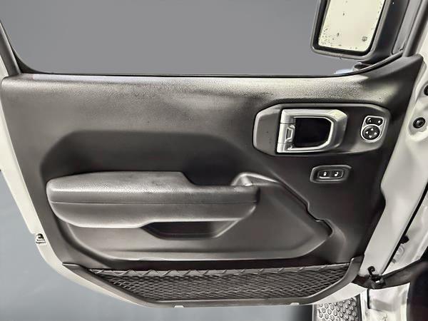 jeep Wrangler 2023 - 11